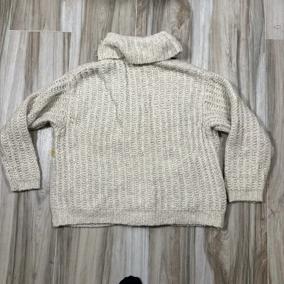 Anthropologie Beige and Yellow Knit Cardigan - Picture 4 of 10